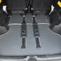 Коврики текстильные на Toyota Vellfire I пр.руль (2008-2014) 2 ряд - 2 места