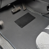 Коврики текстильные на Chrysler Town & Country IV (2000-2007)