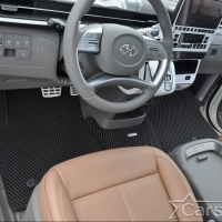 Коврики текстильные на Hyundai Staria 7 мест (2021->)